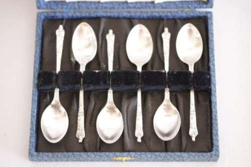 A superb boxed set of six English made EPNS silver plated "Apostle" teaspoons in stunning condition