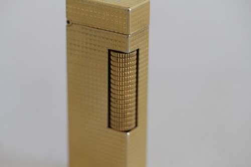 An amazing and well kept original vintage (c1970) "Dunhill" Rollagas (RE24163) gold plated lighter