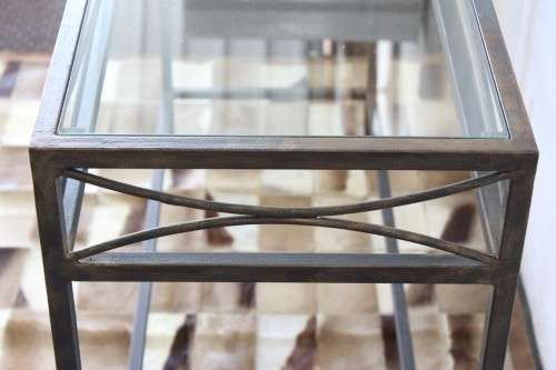 **RS17** A fantastic wrought iron console/ hallway table w/ a glass top and a modern stylish design