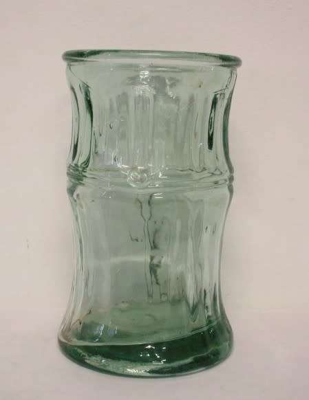 **RS17** A lovely large vintage pale green hand made vase. perfect for larger flowers.