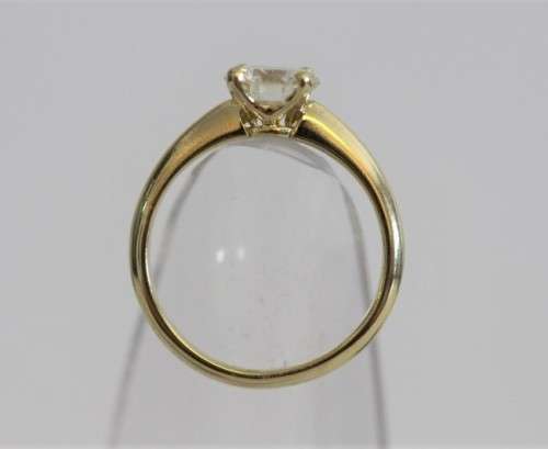 *Price reduced!* 18ct yellow gold and diamond ring with a 1.3ct round brilliant-cut diamond!!!