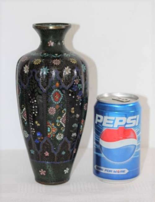 A magnificent and rare antique Chinese cloisonné enamelled vase with exceptional detailing