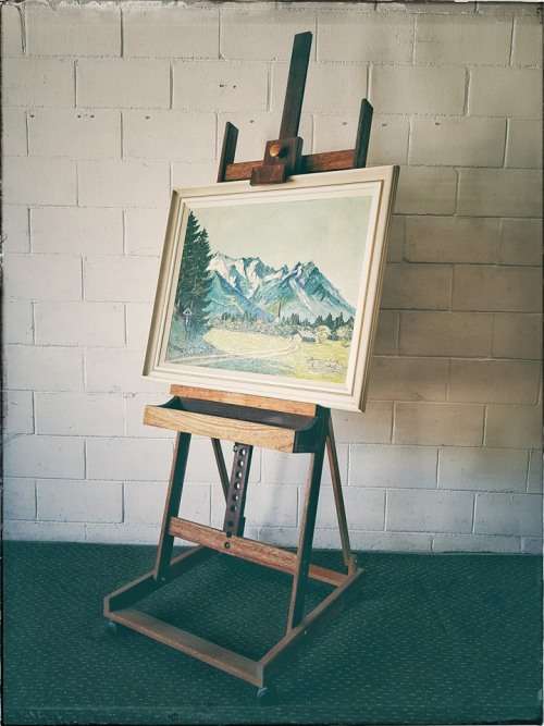 A top quality TALL (212cm) solid Meranti artist's easel with height, tilt and size adjustments, WOW