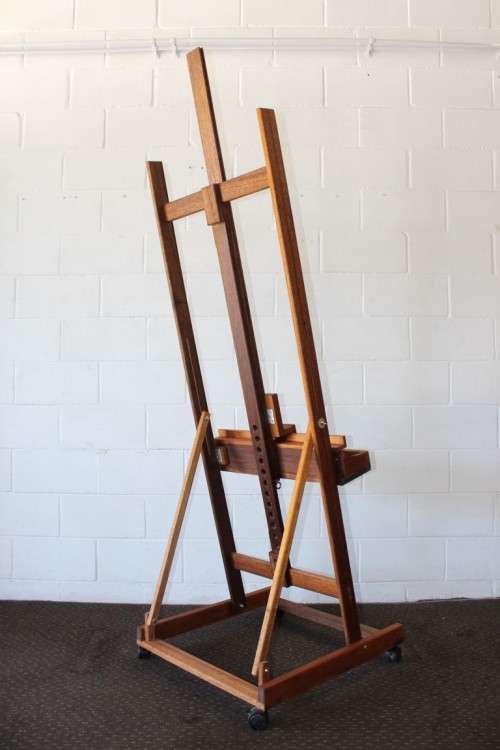 A top quality TALL (212cm) solid Meranti artist's easel with height, tilt and size adjustments, WOW
