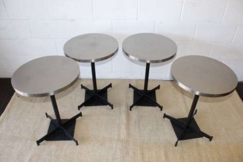 **RS17** Aluminium-topped circular outdoor table on heavy iron base; price per table - 4x available