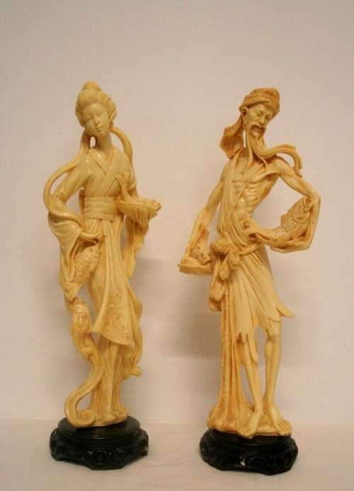 **RS17** 2 large ornamental Japanese themed oxylite figurines on black bases, fabulous on display