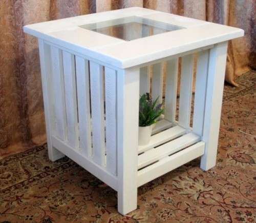 **RS17** A fantastic white glass top inlay all-weather outdoor coffee/ lounger side table