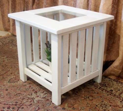 **RS17** A fantastic white glass top inlay all-weather outdoor coffee/ lounger side table