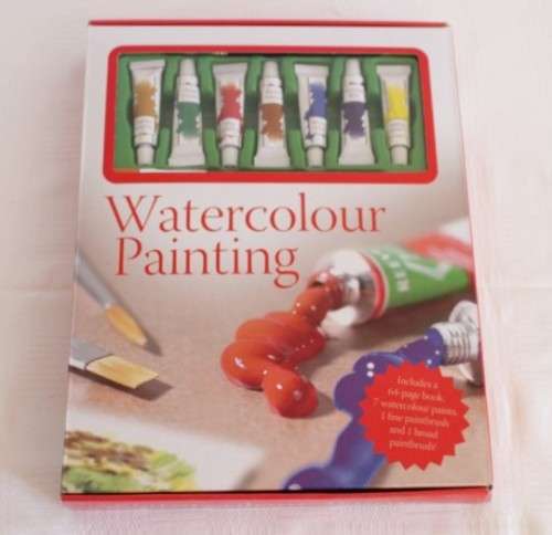 A gorgeous complete beginner set of watercolour paints including 7x paints, brushes & booklet