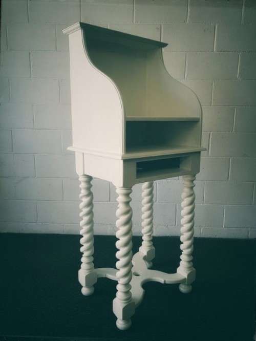 **RS17** An antique Victorian wooden white banqueting podium/ maître d' stand w/ barley twist legs