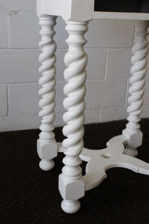 **RS17** An antique Victorian wooden white banqueting podium/ maître d' stand w/ barley twist legs