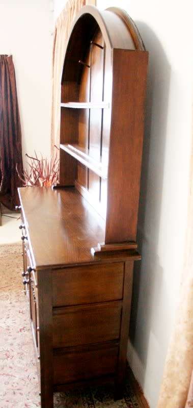 **RS17** An awesome vintage Oak traditional Welsh side server w/ loads of drawers and cupboard space