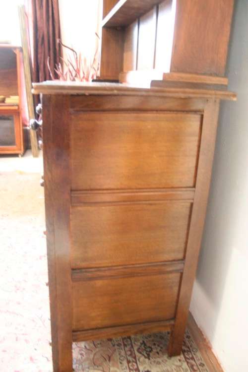**RS17** An awesome vintage Oak traditional Welsh side server w/ loads of drawers and cupboard space