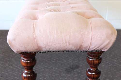 A beautiful vintage Victorian-styled deep-button "bed end" bench upholstered in a dusty pink fabric!