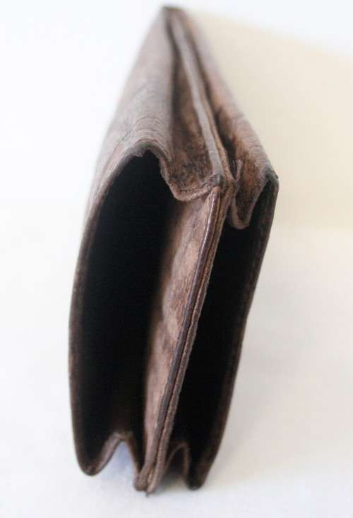 **RS17** A wonderful vintage genuine Buffalo skin 2 pair reading glasses pouch in good condition