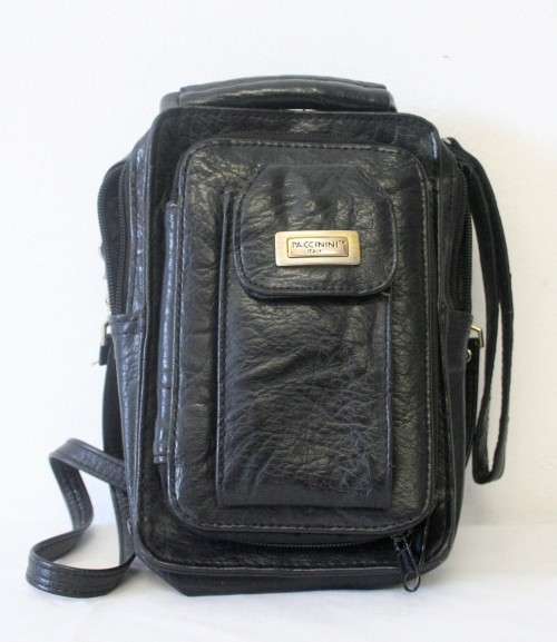 A beautiful Italian made "Paccinini" genuine leather ladies travel purse/bag.