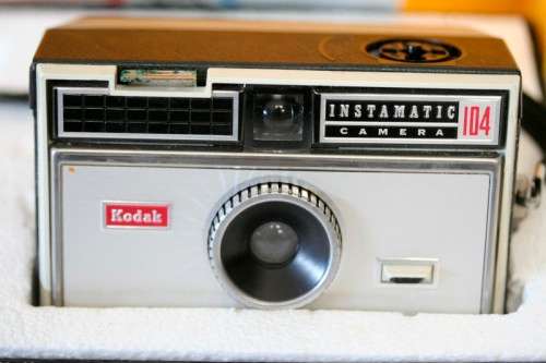A stunning vintage (1960s 1970s) Kodak instamatic 104 camera in original box.