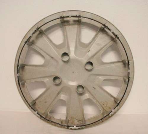 A fantastic set of Ford hubcaps in excellent condition.