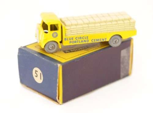 **RS17** Rare original vintage (c1958) Matchbox No. 51 yellow Albion Chieftain die-cast model truck