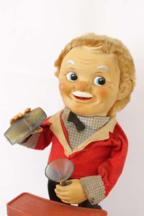 An incredible & rare vintage (c1962) Japanese made "Nomaru T.N" battery powered "Bartender" tin toy