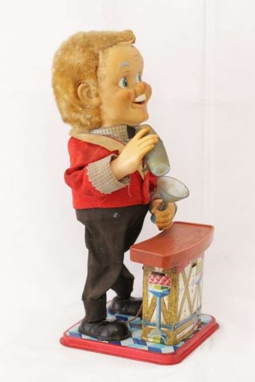 An incredible & rare vintage (c1962) Japanese made "Nomaru T.N" battery powered "Bartender" tin toy