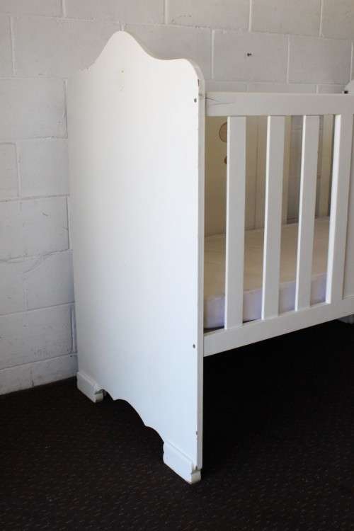 **RS17_Clearance** Awesome white baby's cot with a drop-side and a mattress - perfect for nursery!!
