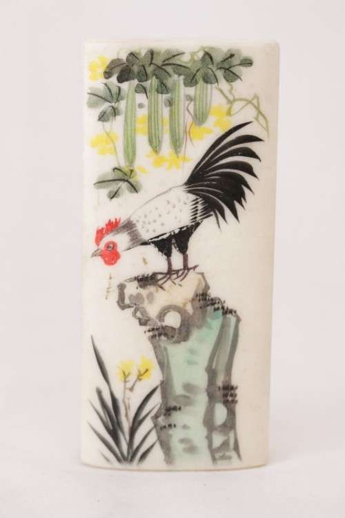 An awesome collection of assorted oriental porcelain ornaments incl. a tall vase, ginger jar & more