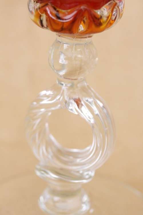 **RS17** A stunning tall vintage "Retro" amber-brown glass stemmed vase in gorgeous condition