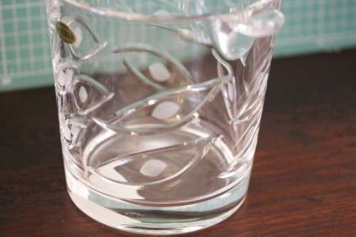 A magnificent modern designed Bohemia hand-cut Vitria lead crystal 1200ml ice bucket - pristine!!