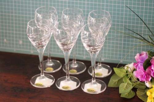 Beautiful boxed set of 6x modern designed Bohemia hand-cut Vitria lead crystal 90ml liqueur glasses