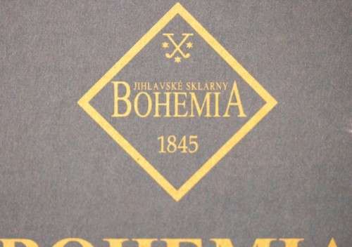 Beautiful boxed set of 6x modern designed Bohemia hand-cut Vitria lead crystal 90ml liqueur glasses