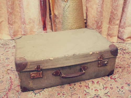 **RS17** An amazing vintage travel case - ideal for extra storage in the house or as a display piece