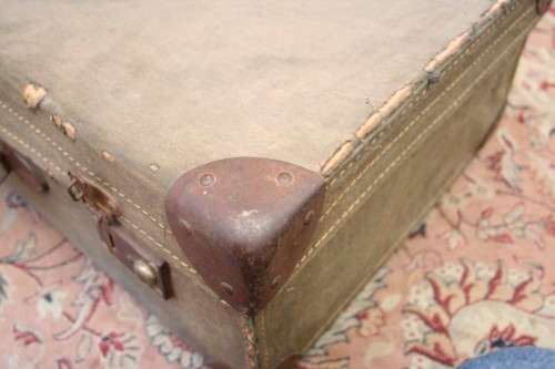**RS17** An amazing vintage travel case - ideal for extra storage in the house or as a display piece