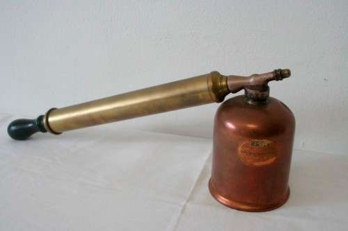 **RS17** An awesome vintage copper and brass Rega plunger style spray can, great on display.