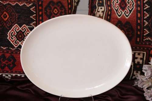 A gorgeous set of four assorted oval food platters in great condition - no chips or cracks
