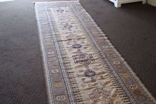 A beautiful long (4 meter) traditional Turkish Qashqai tribal "runner" Persian carpet w/ deer motifs