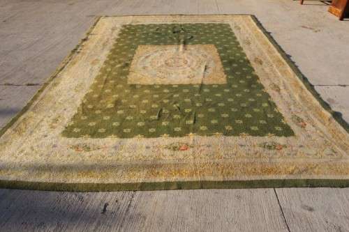 **RS17** A large vintage European made thick pile carpet/ rug in green & cream w/ pink detailing
