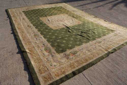 **RS17** A large vintage European made thick pile carpet/ rug in green & cream w/ pink detailing