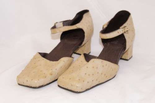 DISCOUNT! Tan genuine ostrich skin leather ladies square-toe ankle-strap shoes (size 8)