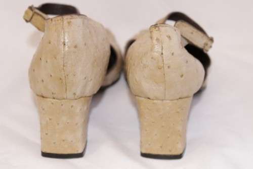 DISCOUNT! Tan genuine ostrich skin leather ladies square-toe ankle-strap shoes (size 8)
