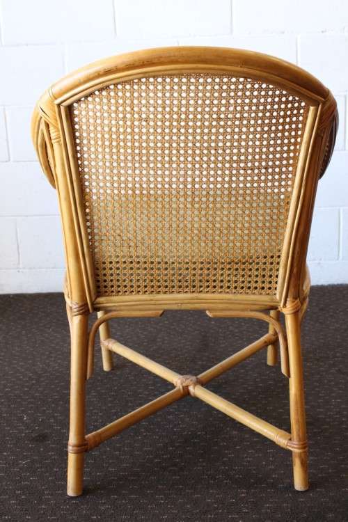 Charming & very stylish wicker and bamboo occasional arm-chair with a cushion in stunning condition!