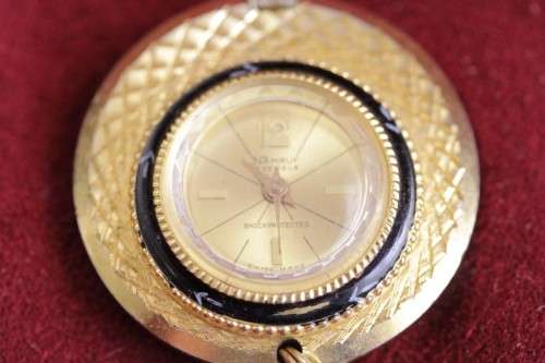 Exquisite & very rare vintage gold plate & enamelled Swiss made Namruf 17-Jewel nurses pendant watch
