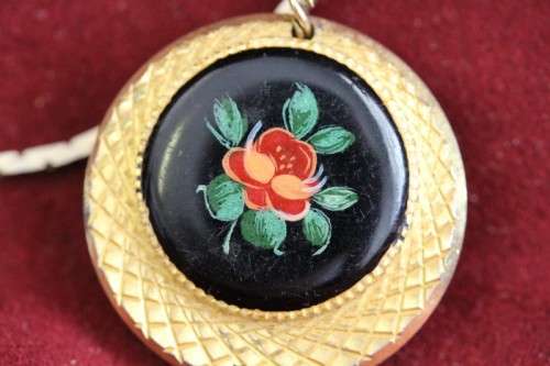 Exquisite & very rare vintage gold plate & enamelled Swiss made Namruf 17-Jewel nurses pendant watch
