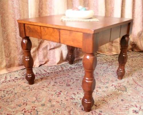 A wonderful Teak coffee/ occasional table with turned legs - very well made and stylish!