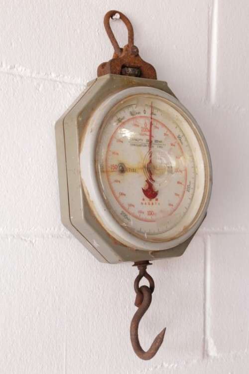 An awesome vintage Taiwanese made Nagata 200kg industrial fisherman's hanging scale