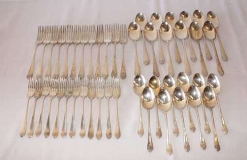 A superb antique c1920's (King George V) Mappin & Webb Art Deco fork & spoon cutlery set