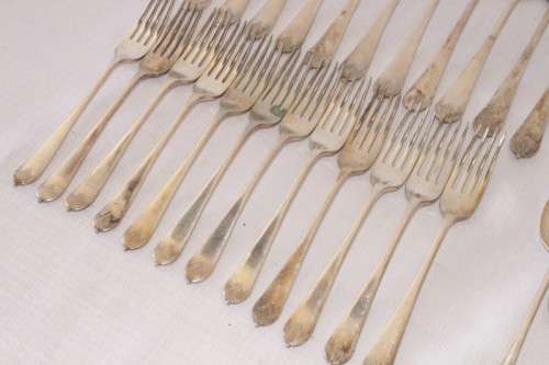 A superb antique c1920's (King George V) Mappin & Webb Art Deco fork & spoon cutlery set