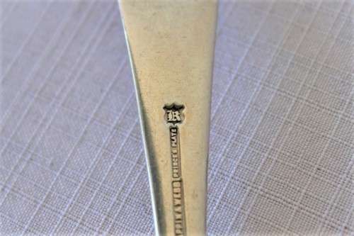 A superb antique c1920's (King George V) Mappin & Webb Art Deco fork & spoon cutlery set