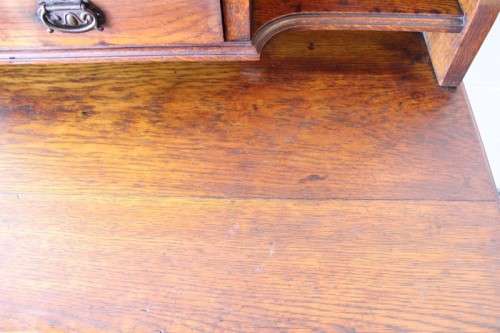 Beautiful antique solid oak 4-drawer dresser w/ bevelled glass tilting mirror & Art Nouveau handles
