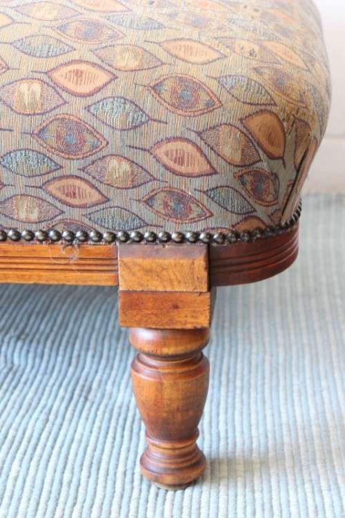 **RS17_Clearance** Edwardian solid teak hand carved rail-back upholstered Chaise Lounge